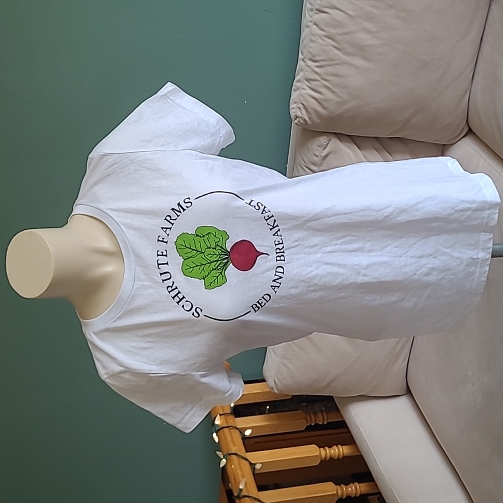 Schrute Farms Tshirt size Large